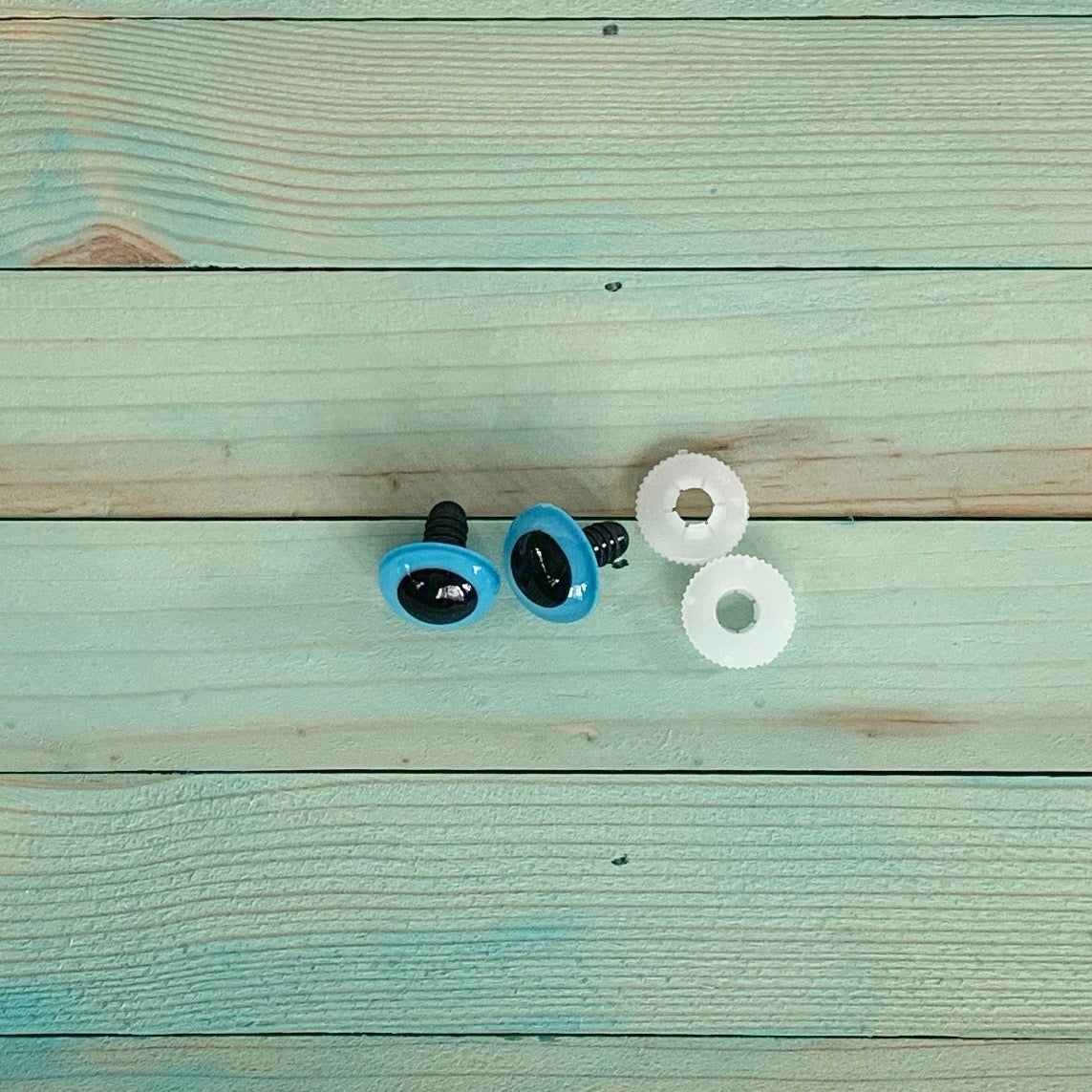18mm Blue Plastic Eyes, Animal Eyes, Craft Eyes – Sew Thrifty Couture